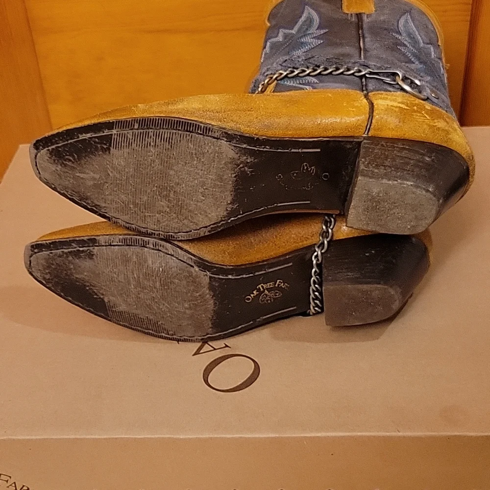 Oak Tree Farms Juniper Boot - Picture 8 of 8